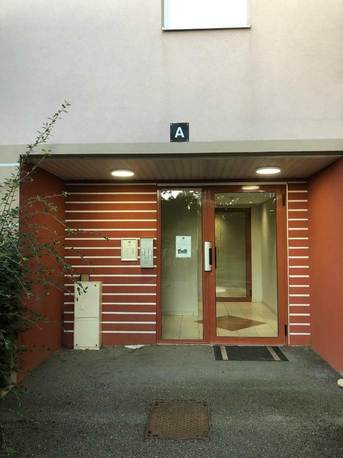 Appartement au milieu des lacs, au bord du Guiers Aoste Extérieur photo